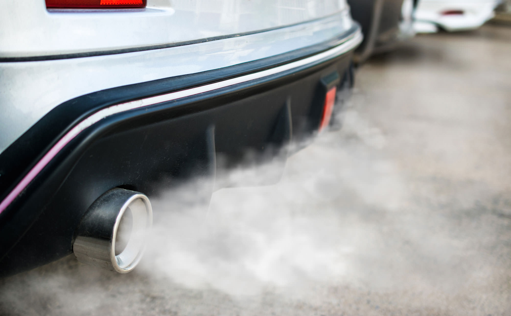 Exhaust Pipe Smoke Part 3: White | Parkside Motors